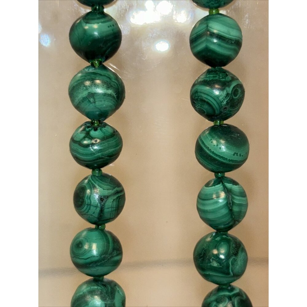 Malachite Beaded Necklace - Picture 4 of 16